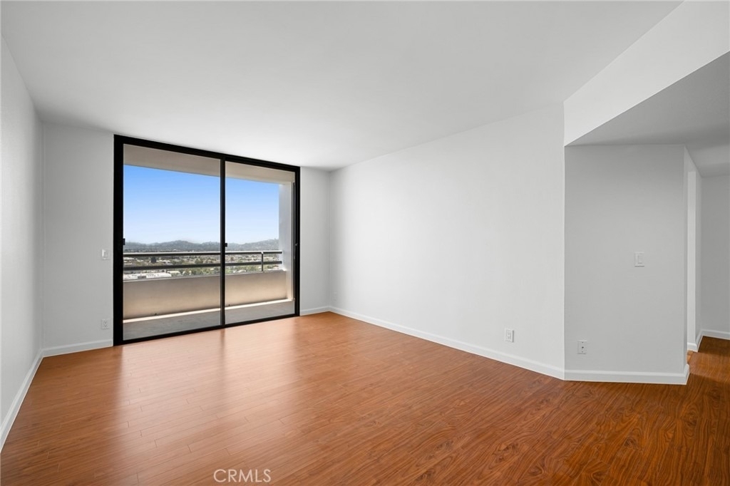 343 Pioneer Drive - Photo 8