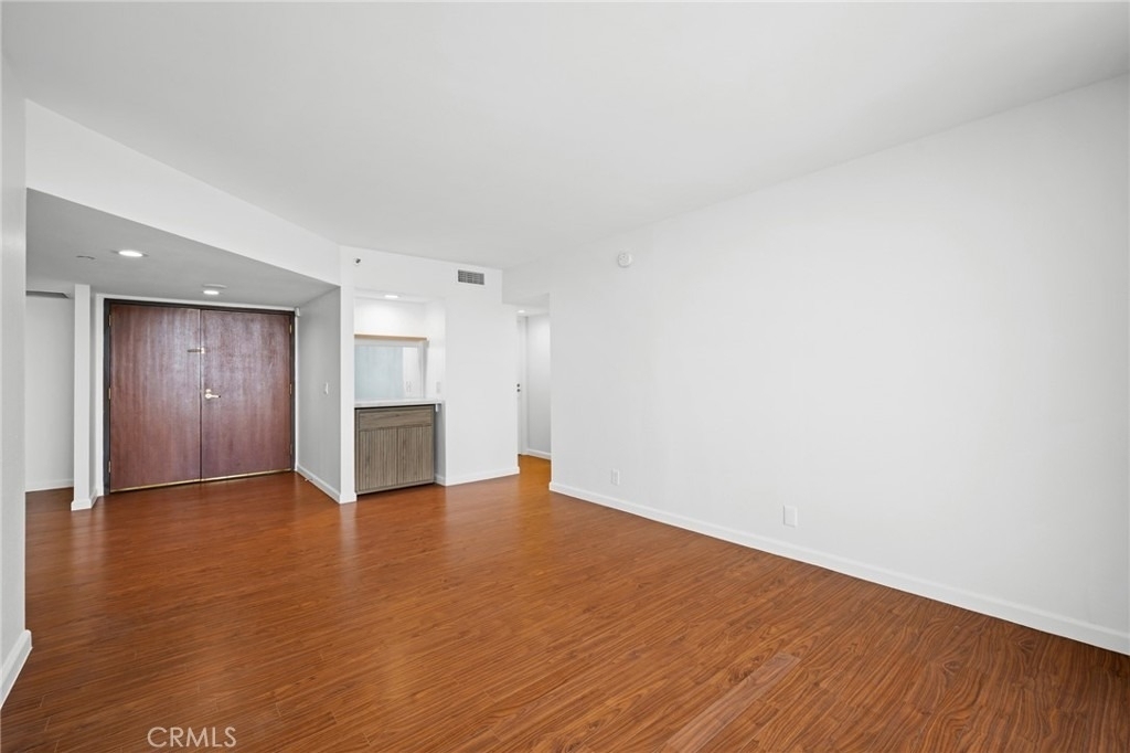 343 Pioneer Drive - Photo 6