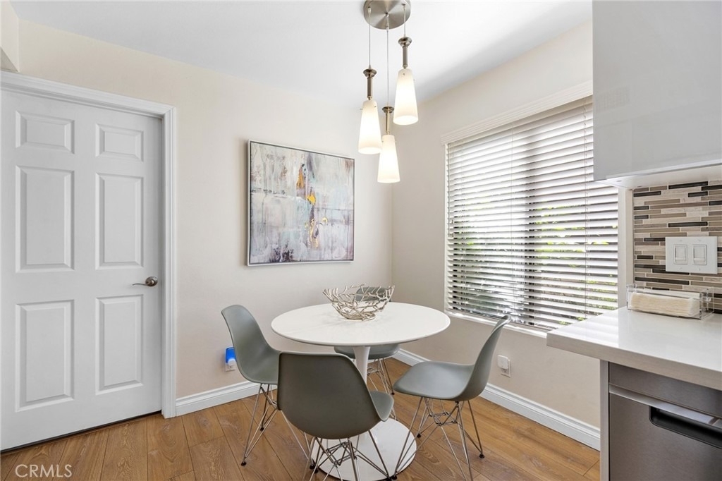 236 N Louise Street - Photo 11