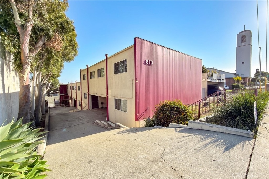 810 E Grand Ave - Photo 22