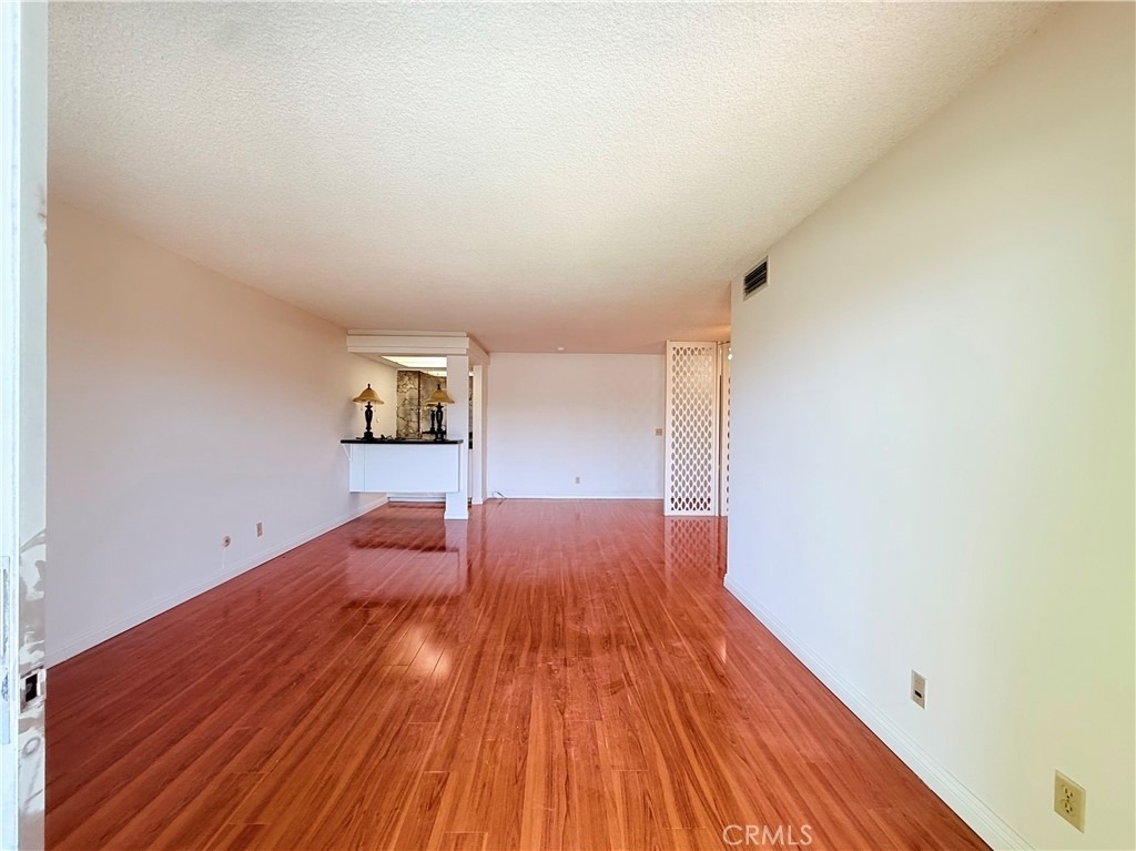 1301 S Atlantic Boulevard - Photo 9
