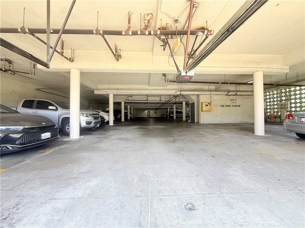 1301 S Atlantic Boulevard - Photo 32