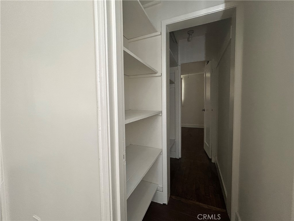 214 E Stocker - Photo 6