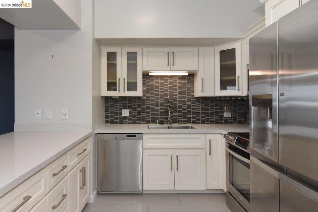 6363 Christie Ave - Photo 3