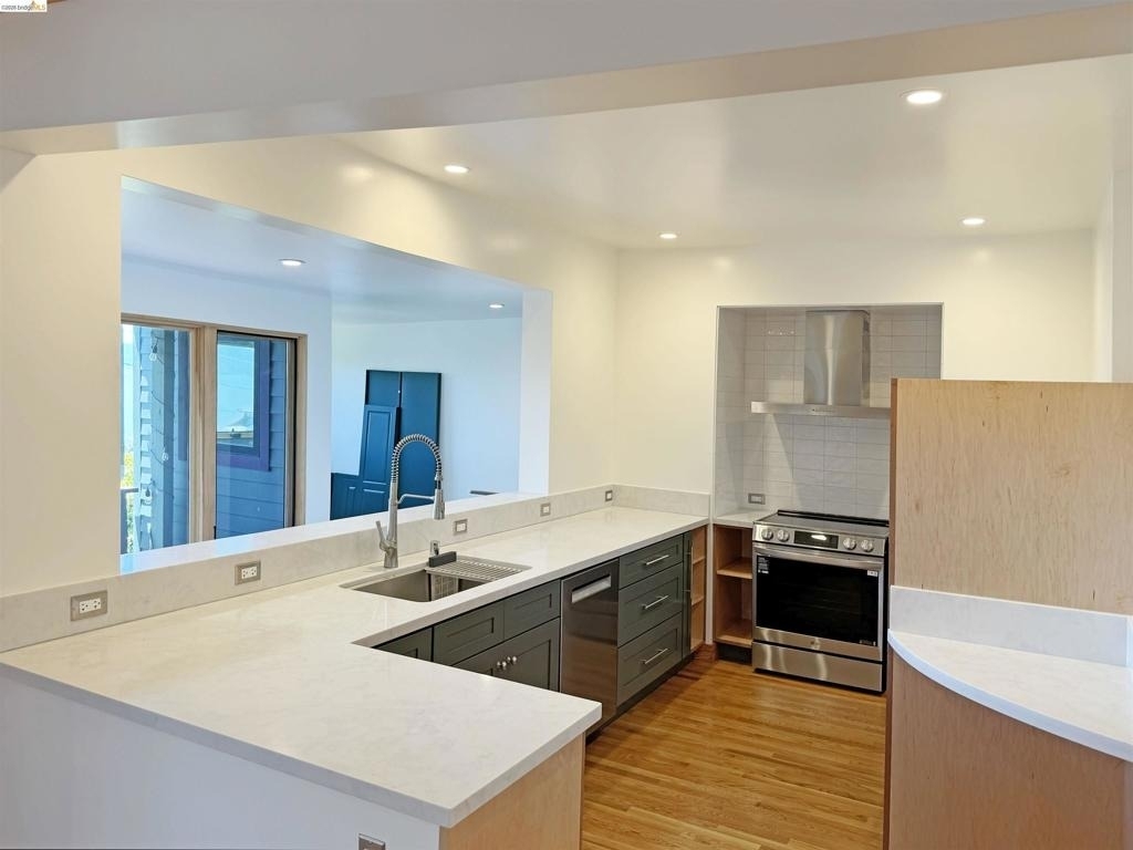 517 Golden Gate Ave - Photo 4