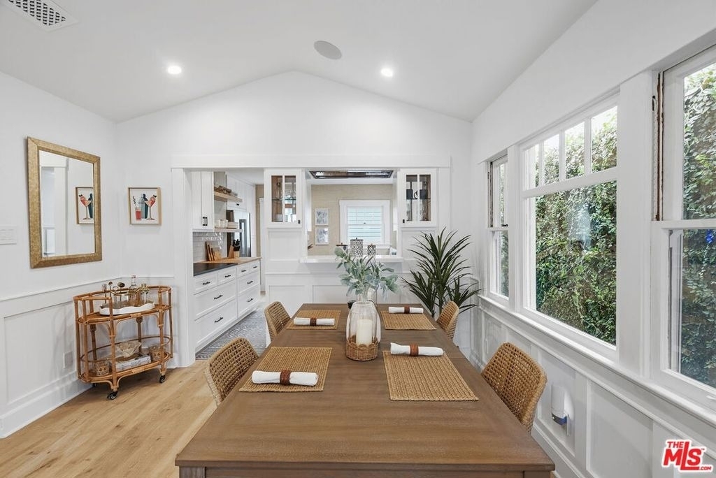 204 S Broadway - Photo 10