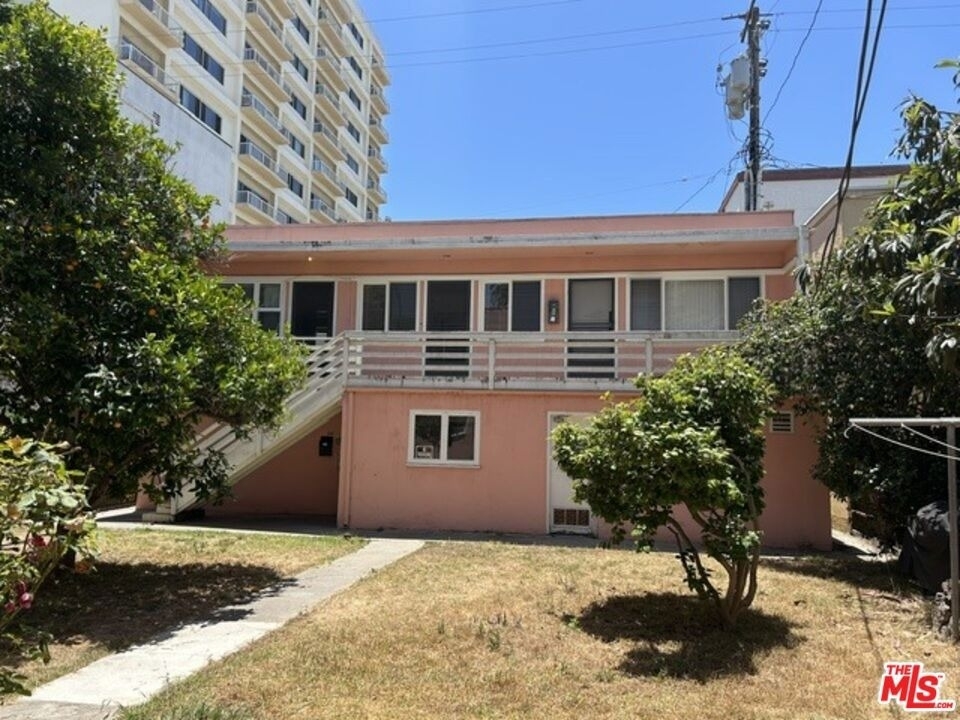 1042 2nd Street - Photo 1