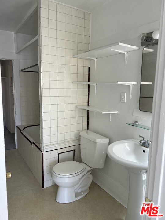 1042 2nd Street - Photo 23