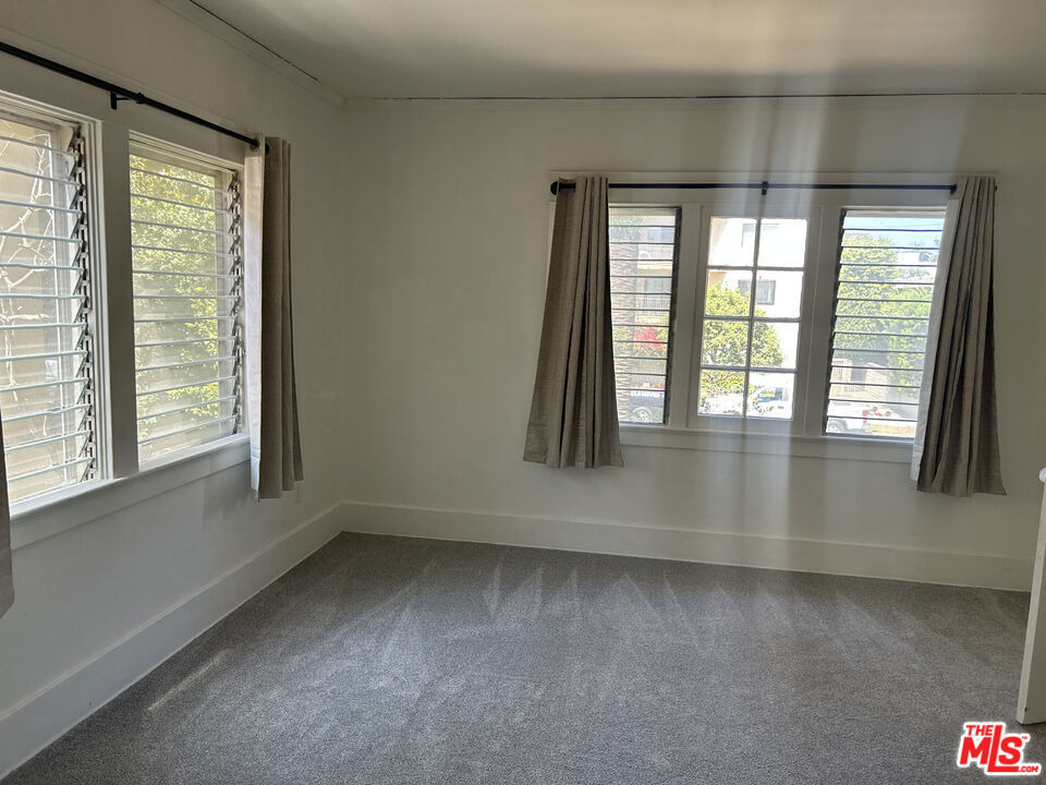 1042 2nd Street - Photo 10
