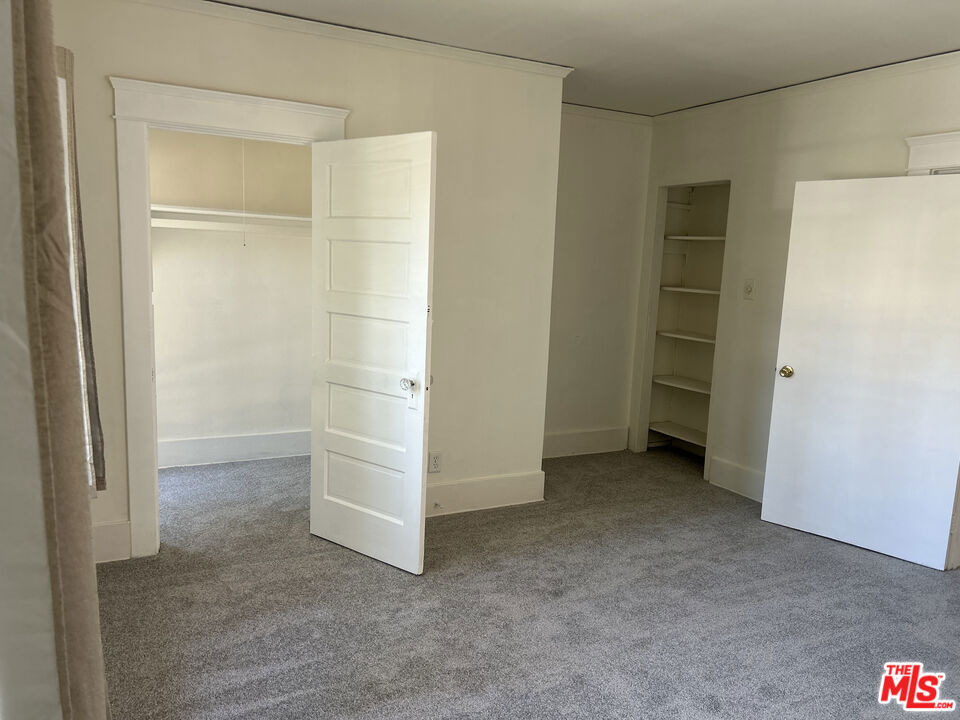 1042 2nd Street - Photo 12