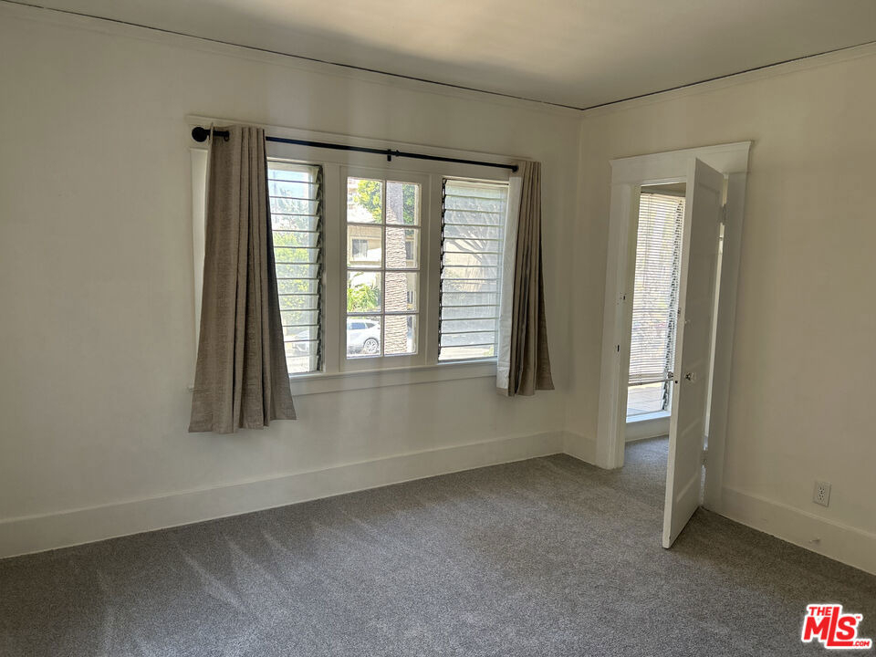1042 2nd Street - Photo 11