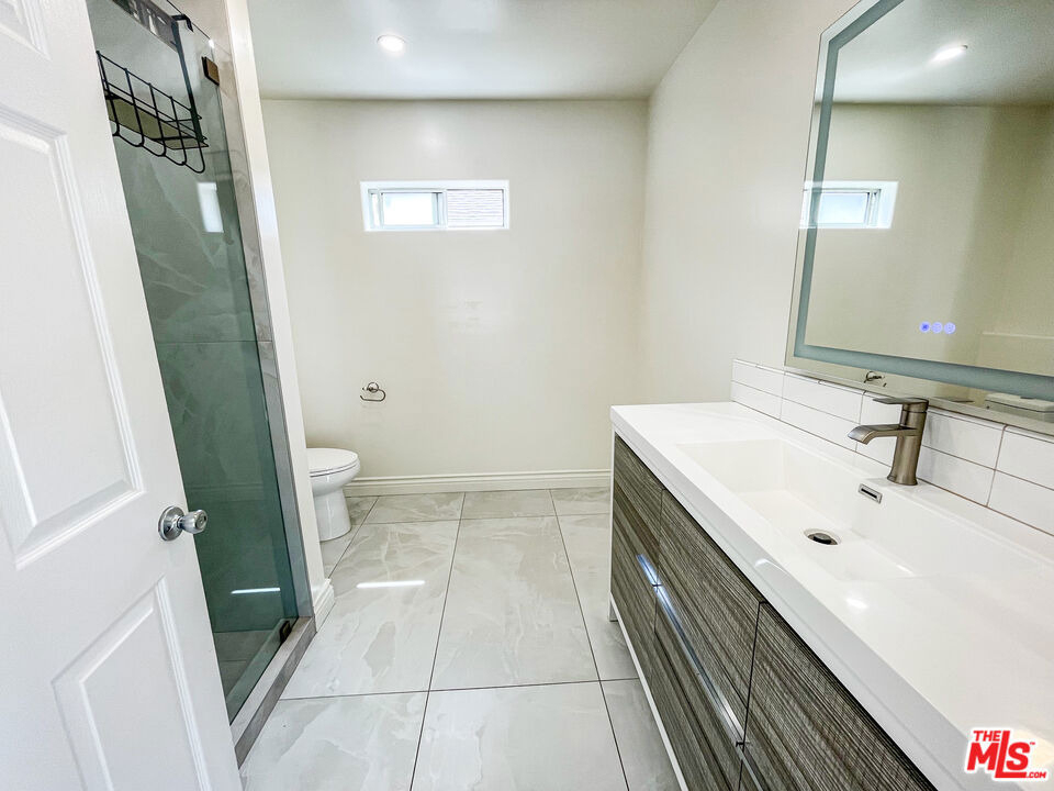 12612 Hatteras Street - Photo 8