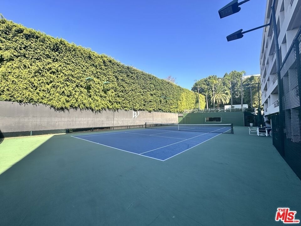 1131 Alta Loma Road - Photo 25