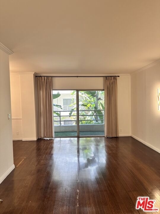 1131 Alta Loma Road - Photo 2