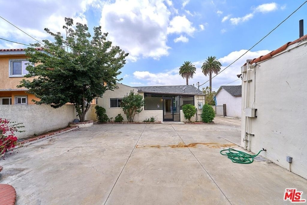 1120 S Plymouth Boulevard - Photo 28