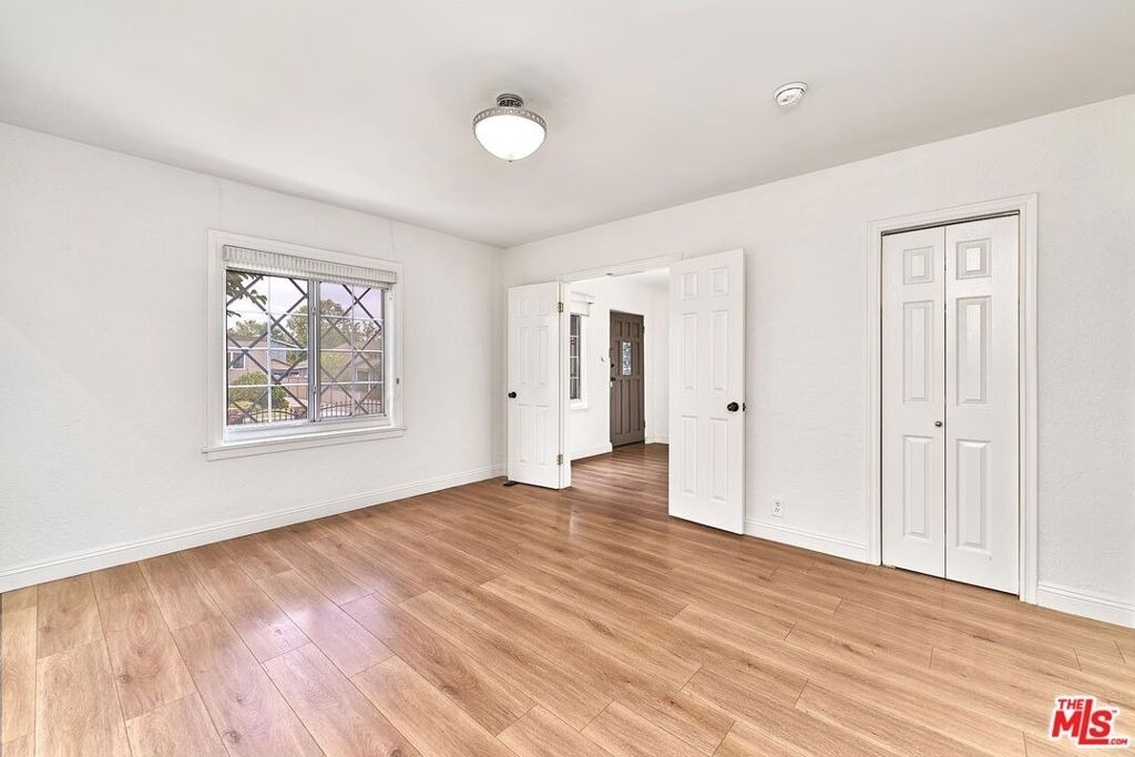 1120 S Plymouth Boulevard - Photo 13