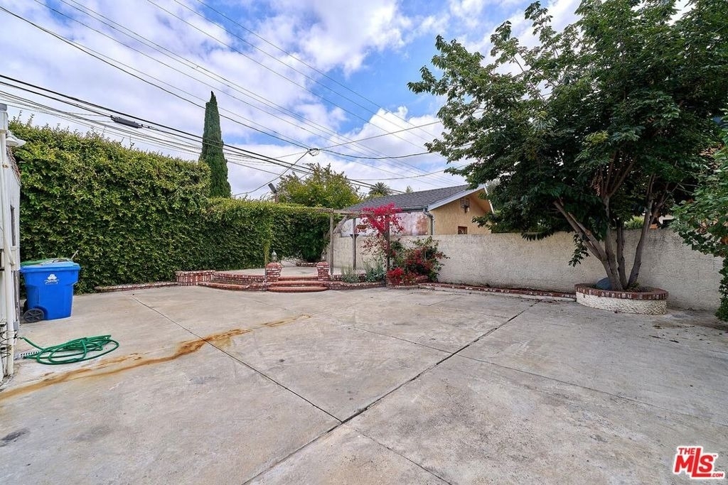 1120 S Plymouth Boulevard - Photo 30