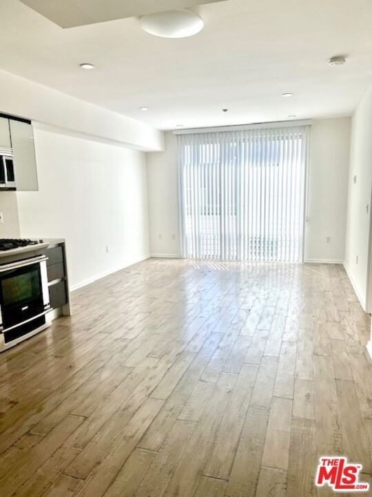 1611 S Beverly Glen - Photo 5