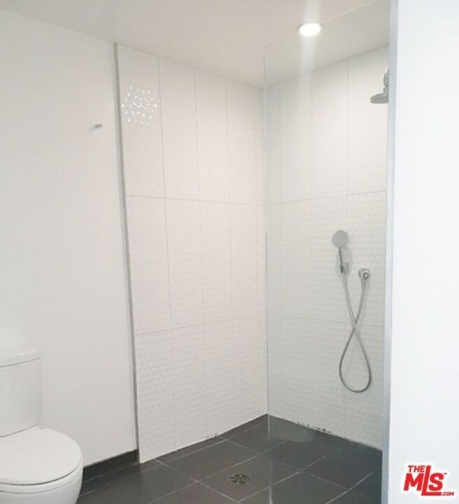 1611 S Beverly Glen - Photo 7