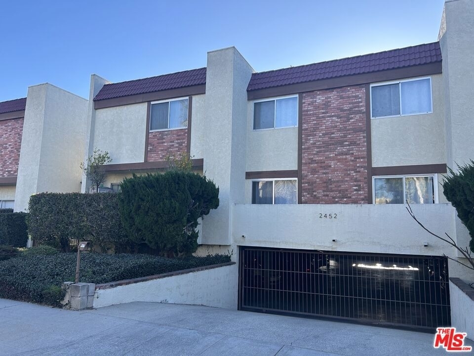 2452 Chelsea Place - Photo 15