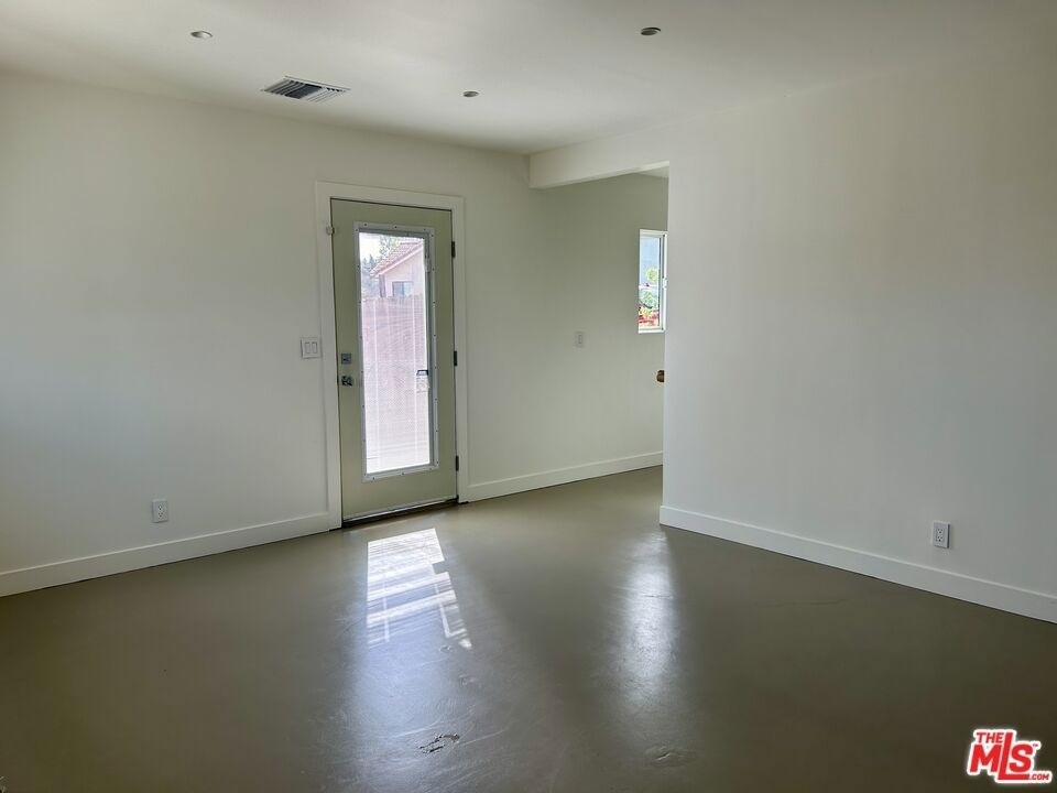 3417 Chadwick Drive - Photo 5
