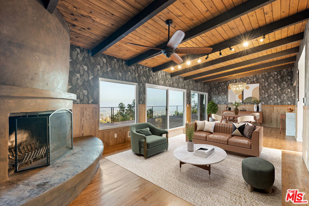 2065 Kew Drive - Photo 5