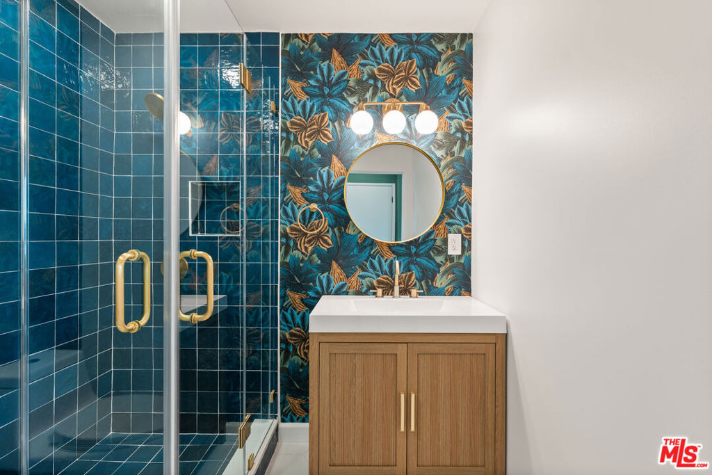 2065 Kew Drive - Photo 16