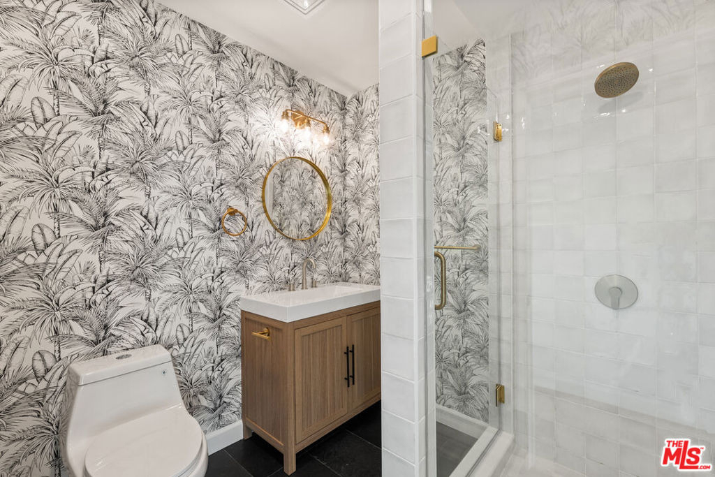 2065 Kew Drive - Photo 14