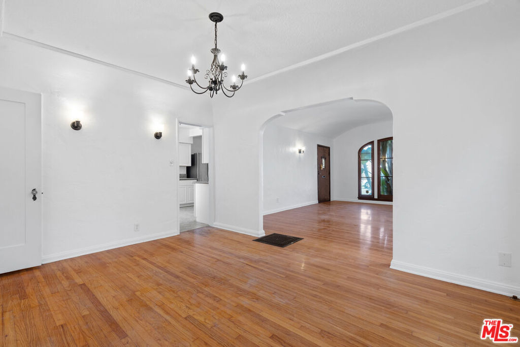 1150 Grant Avenue - Photo 15