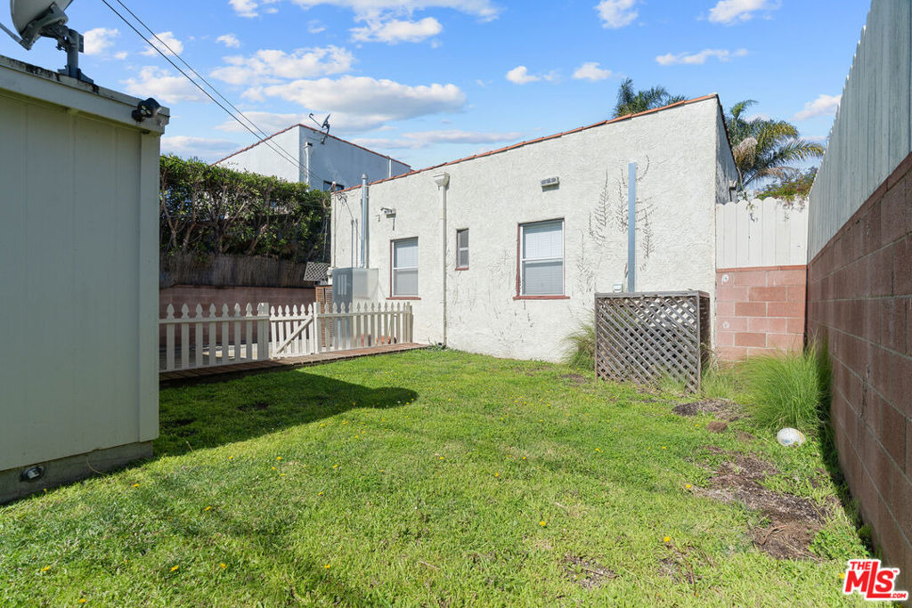 1150 Grant Avenue - Photo 22