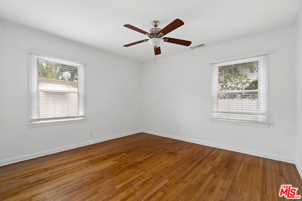 1150 Grant Avenue - Photo 12