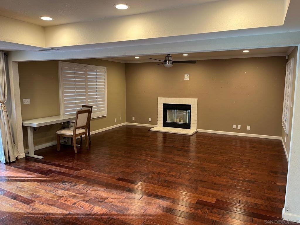 10423 Madrid Way - Photo 5