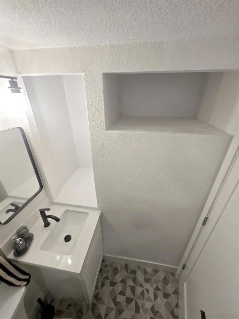 2966 Hires Way - Photo 3