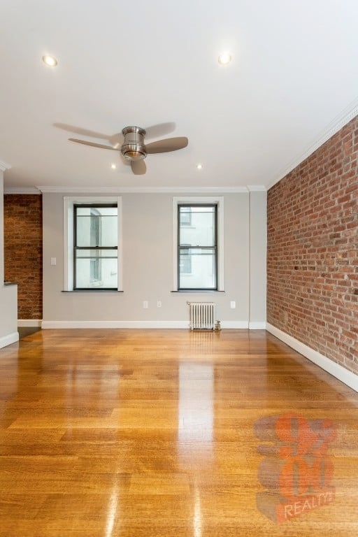 East 100th Street - Photo 2