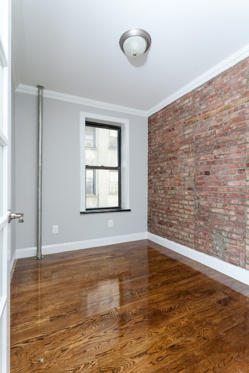 East 106th Street - Photo 3
