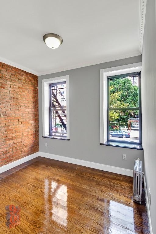 East 106th Street - Photo 7