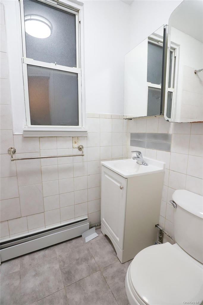 72-08 Forest Avenue - Photo 4