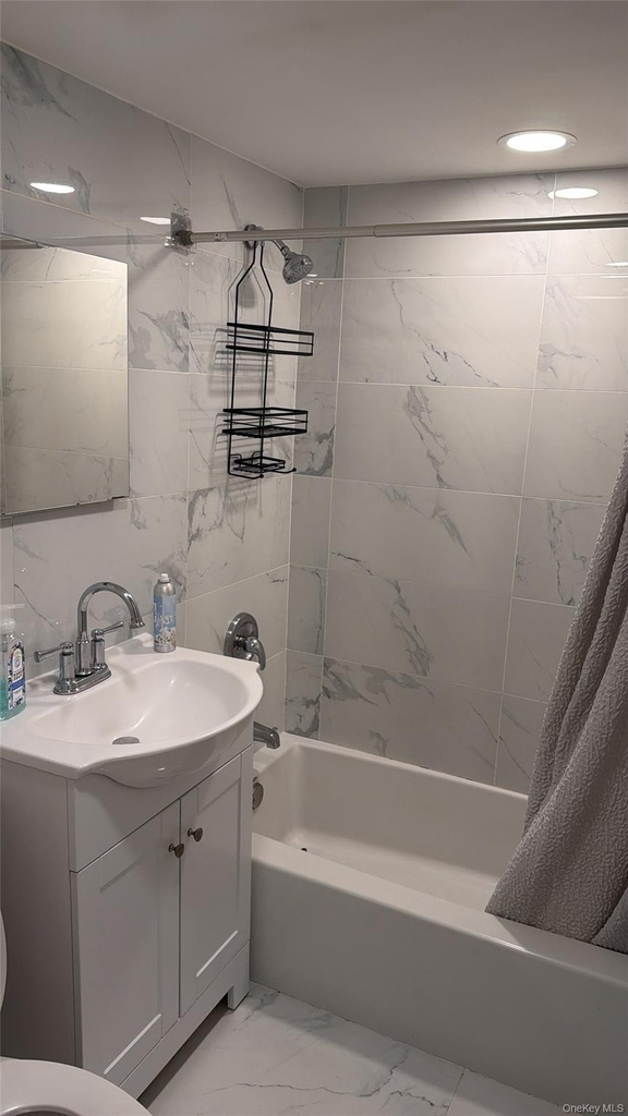 172 Jules Drive - Photo 4
