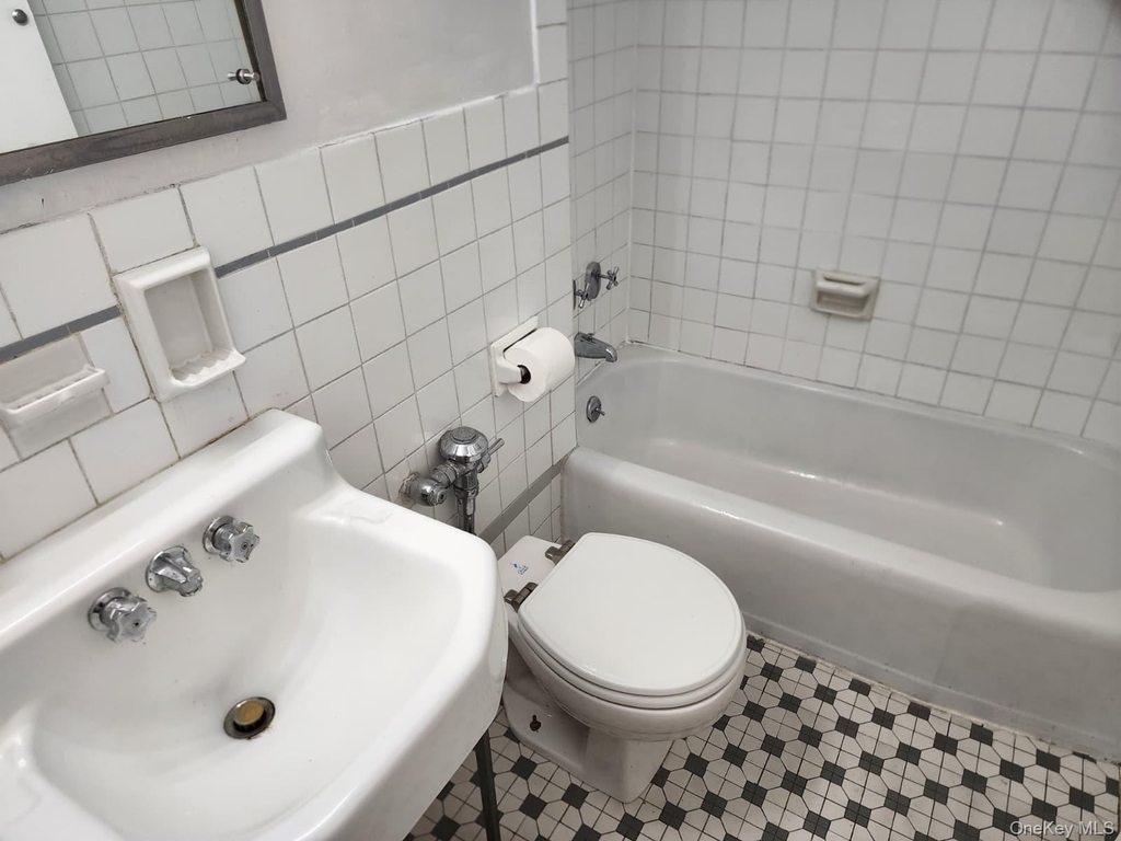 61-25 98th Street - Photo 8