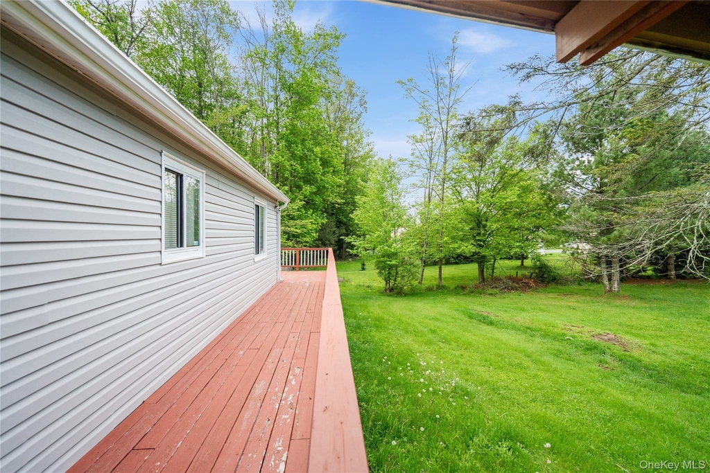 3 Harold Lane - Photo 6