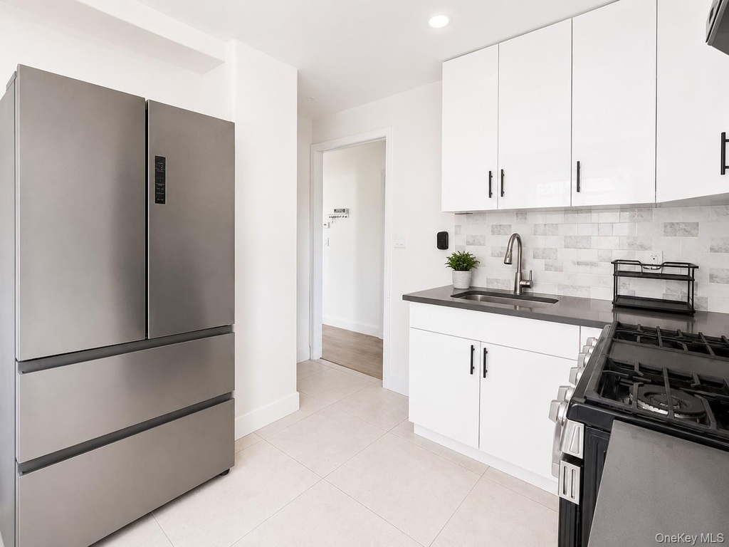 83 Lyon Place - Photo 3