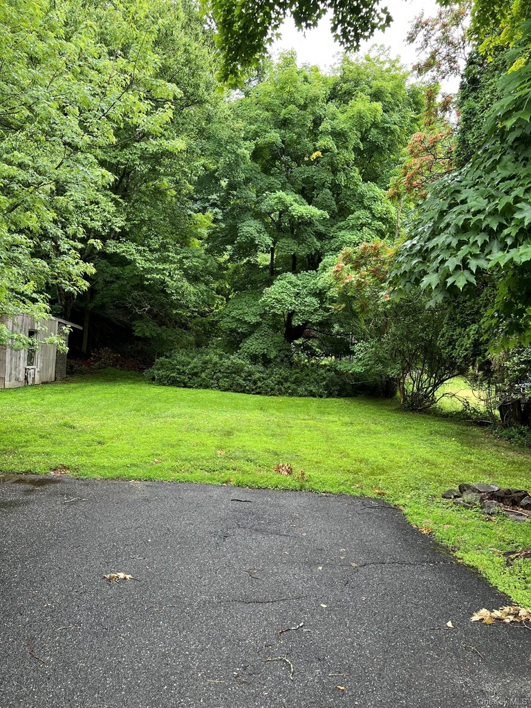 418 Christian Herald Road - Photo 12