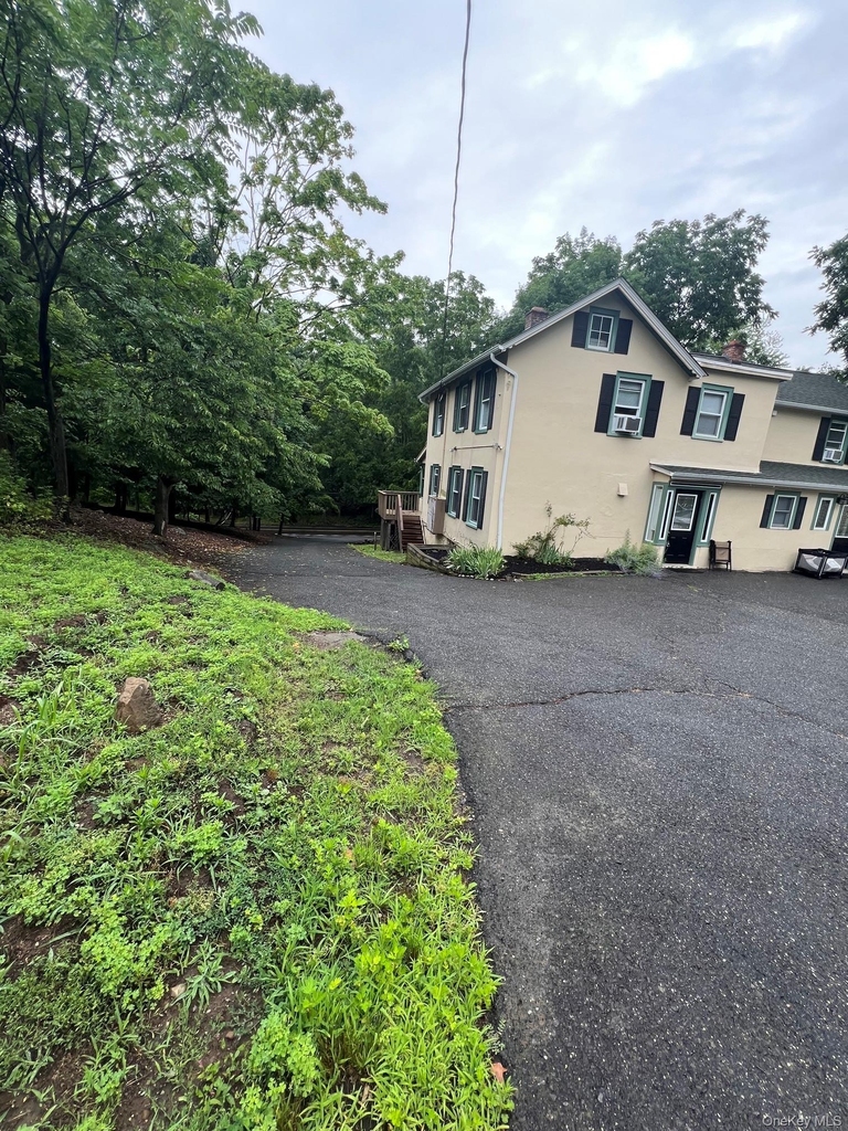 418 Christian Herald Road - Photo 0