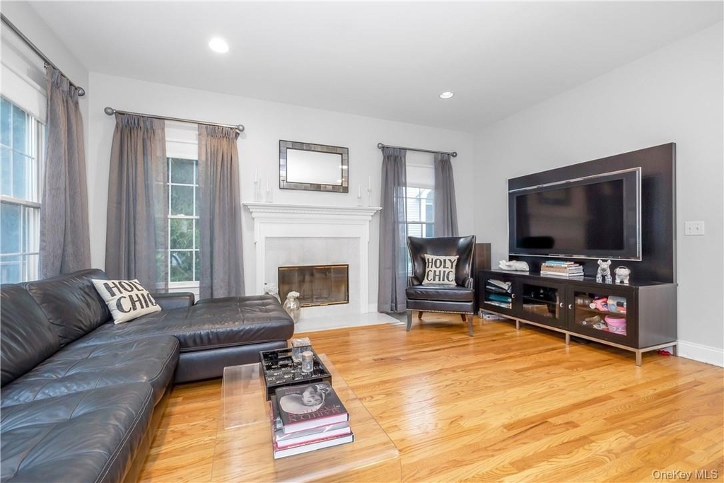 7 Hopkins Lane - Photo 6
