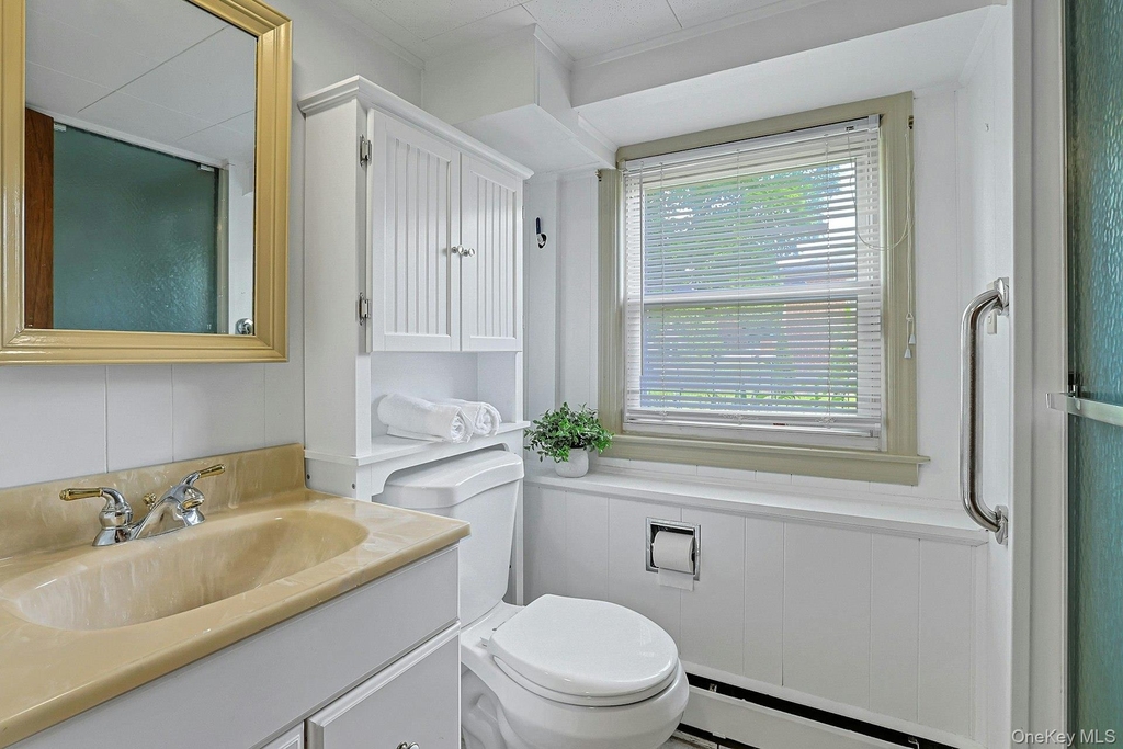 24 Grover Avenue - Photo 22