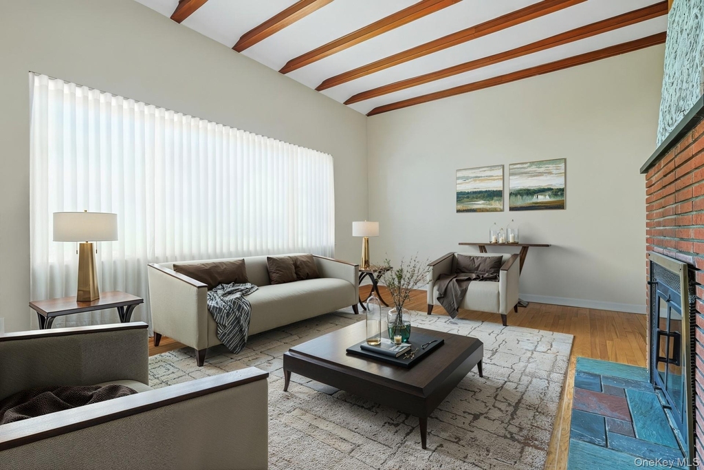24 Grover Avenue - Photo 3