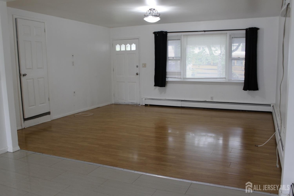 82 Washington Avenue - Photo 2