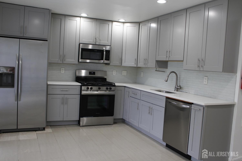 82 Washington Avenue - Photo 7