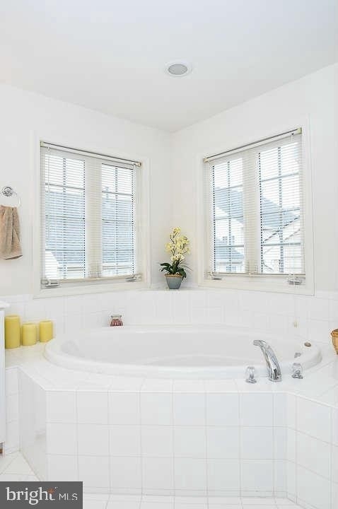 9910 East Hill Drive - Photo 9