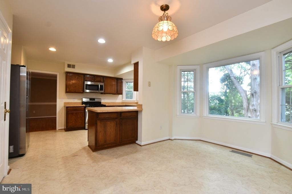 350 Copperfield Lane - Photo 1